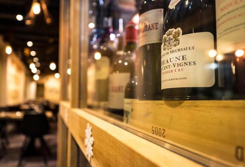 בית מלון כפרי Chamois Lodge