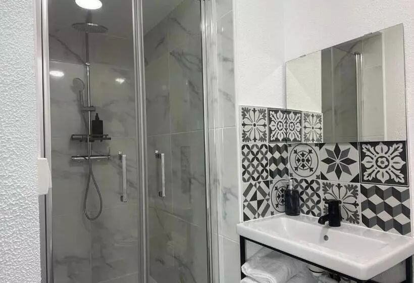 Hotel Class Eco Chambly