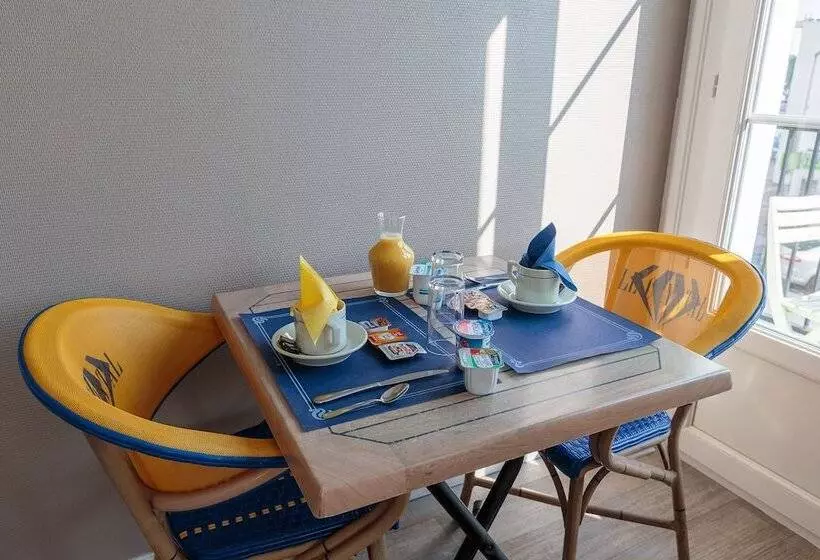 Hotel Crystal
