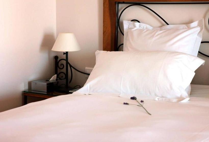 בית מלון כפרי De La Pyramide