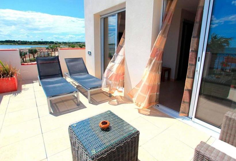 בית מלון כפרי De La Pyramide