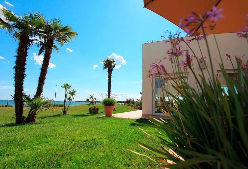 בית מלון כפרי De La Pyramide