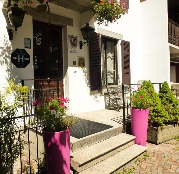 בית מלון כפרי Du Clocher