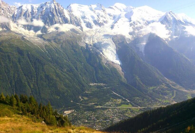 בית מלון כפרי Du Clocher