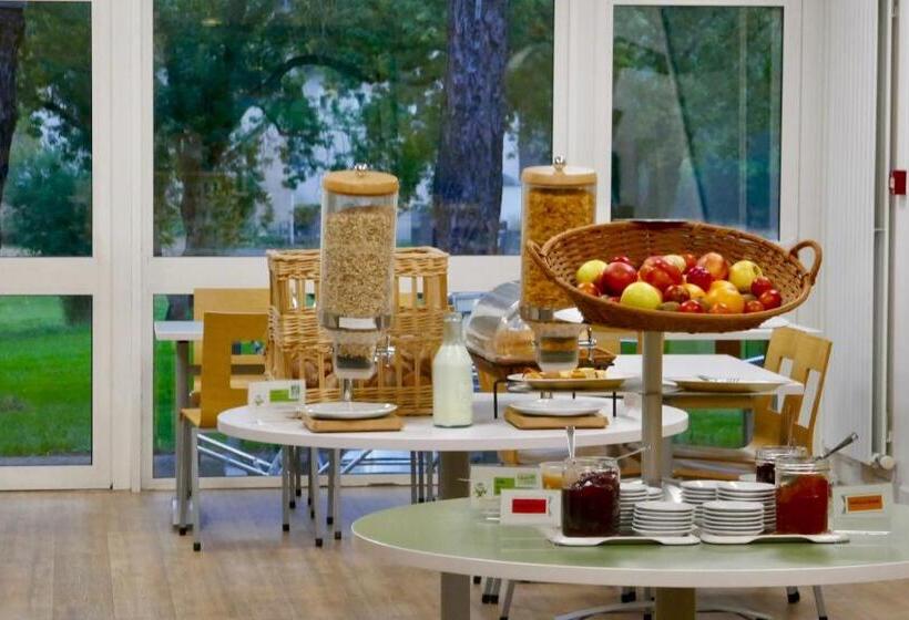 هتل Ethic Etapes Lac De Maine