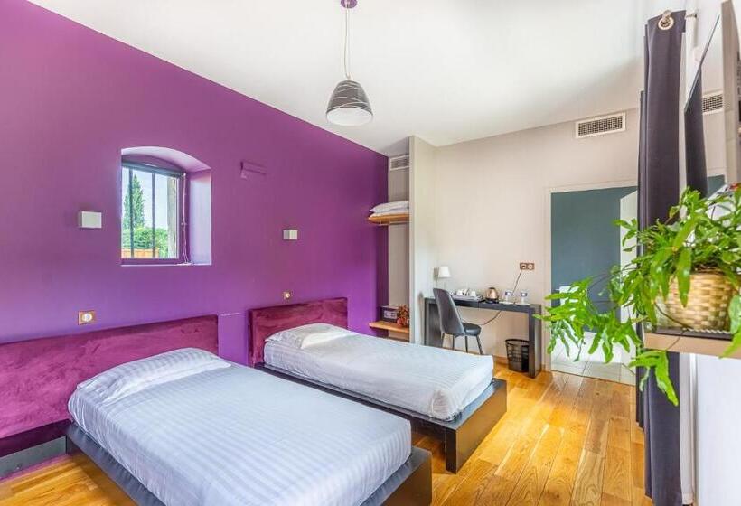 Отель Hôtel Château La Chèze Bordeaux Floirac