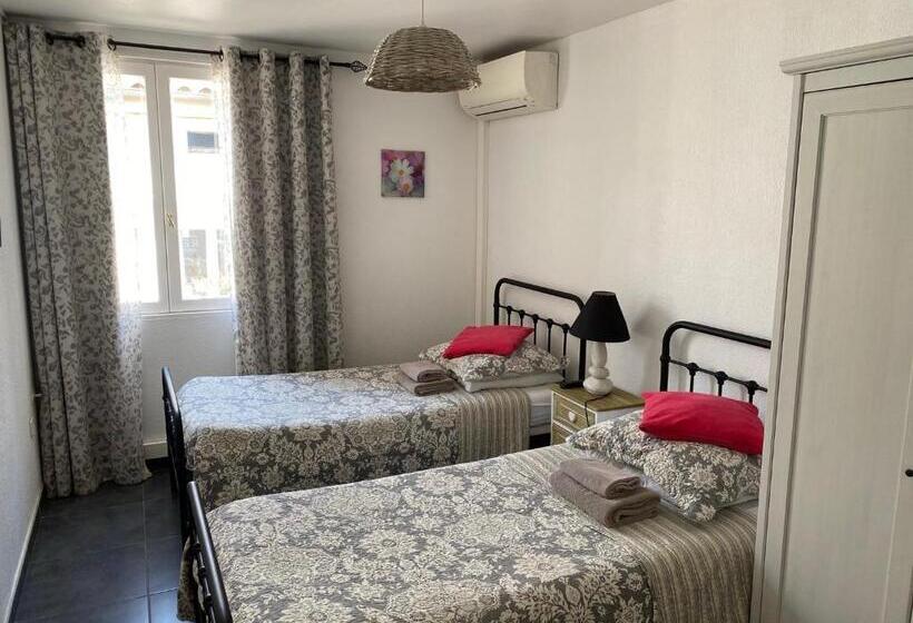 בית מלון כפרי Hôtel Restaurant Le Provençal