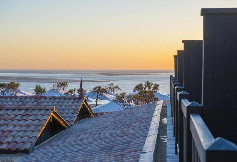 Отель La Corniche