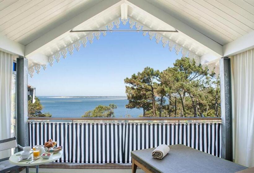 Отель La Corniche