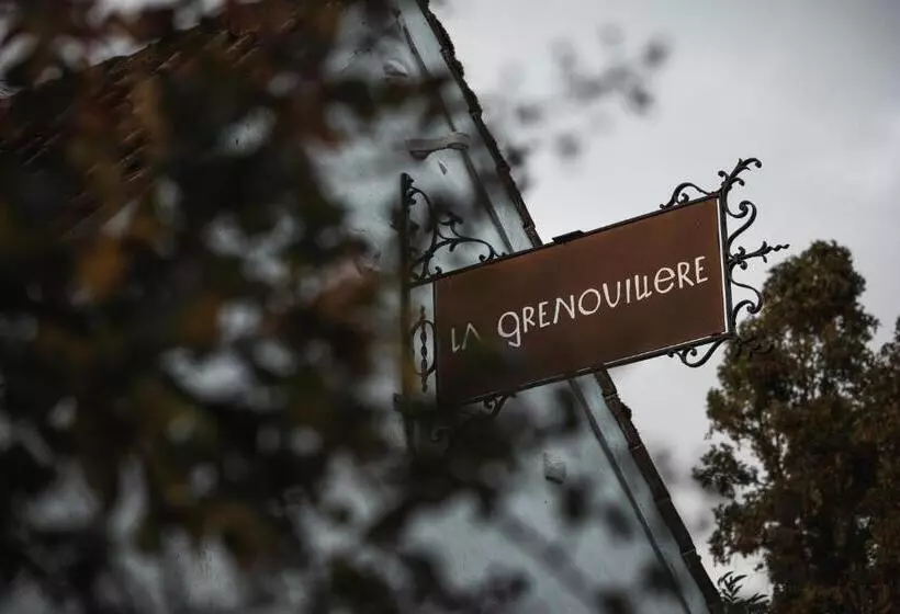 هتل La Grenouillère