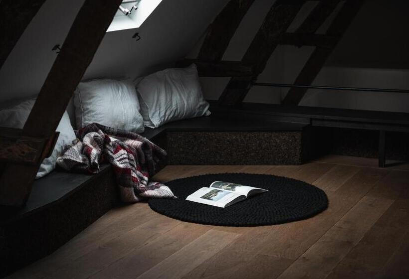 호텔 La Grenouillère