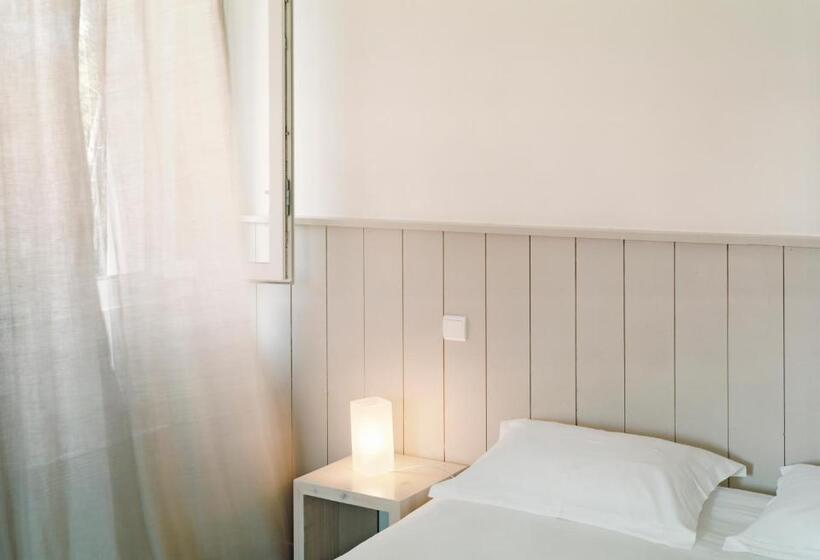 Отель La Maison De La Prade