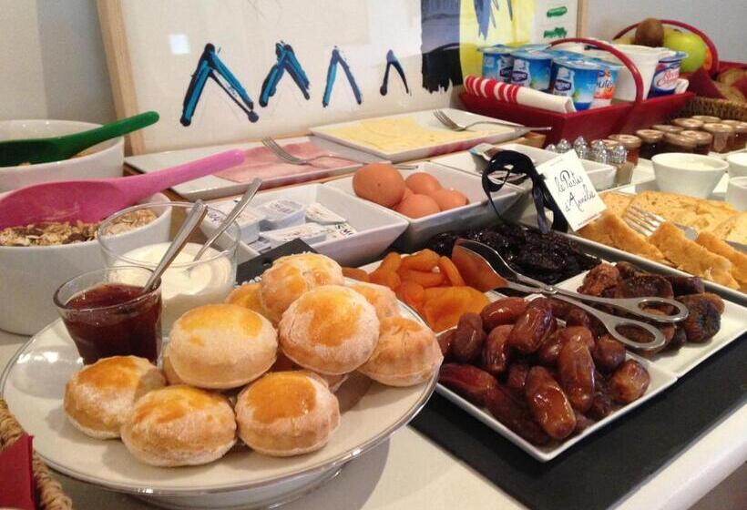 Отель La Maison De La Prade