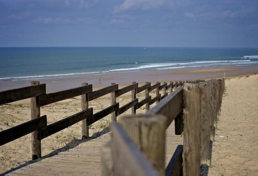 Отель La Maison De La Prade