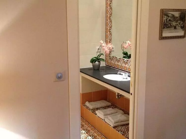 هتل La Regence