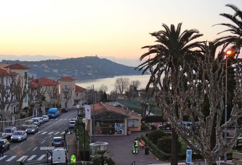 בית מלון כפרי La Regence