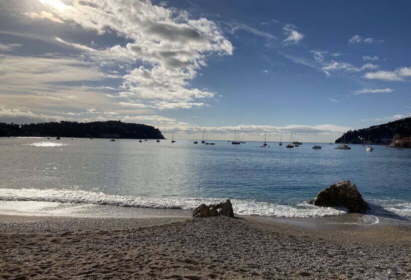 בית מלון כפרי La Regence