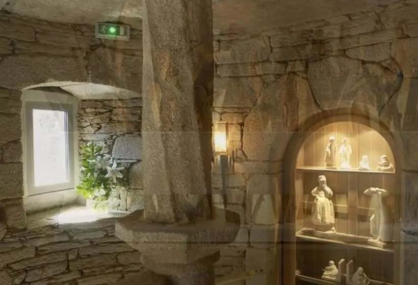 ホテル La Vinotière Chambres Appartements Spa