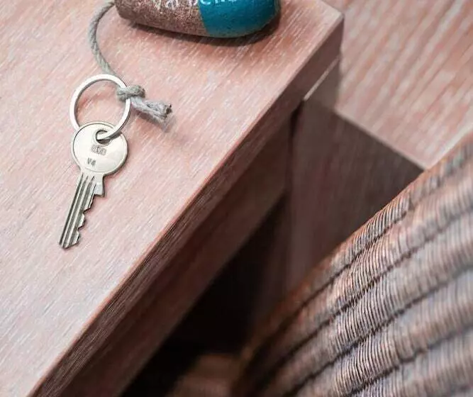 ホテル La Vinotière Chambres Appartements Spa