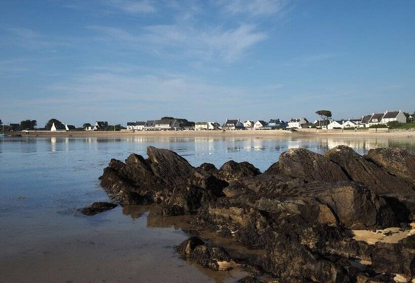 Отель Logis Le Castel Ac H