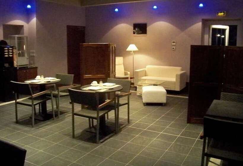 בית מלון כפרי Le Falken