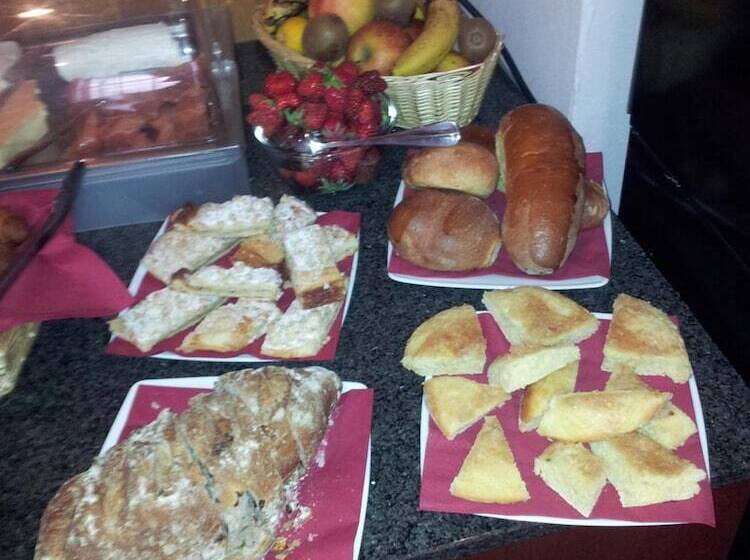 בית מלון כפרי Le Falken