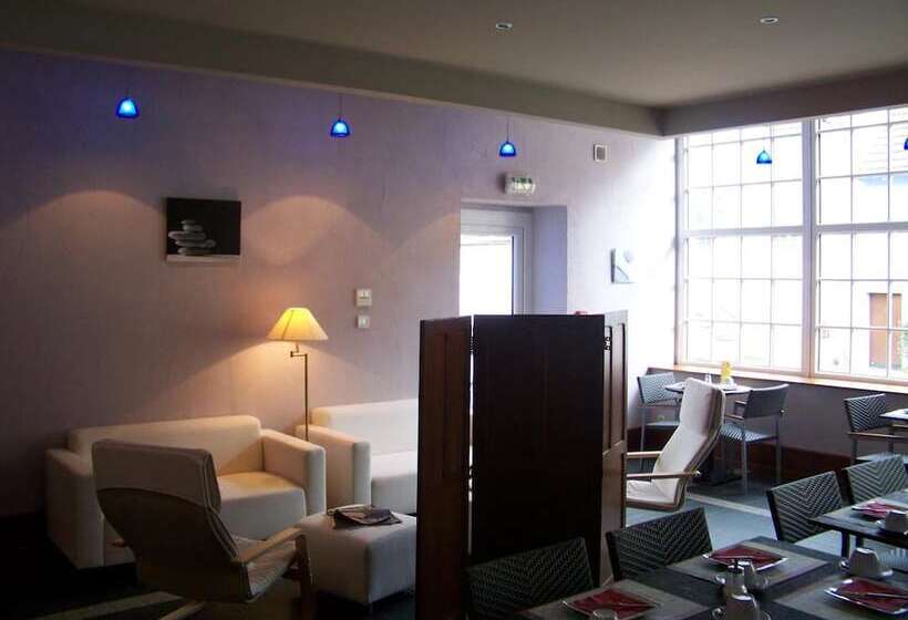 בית מלון כפרי Le Falken