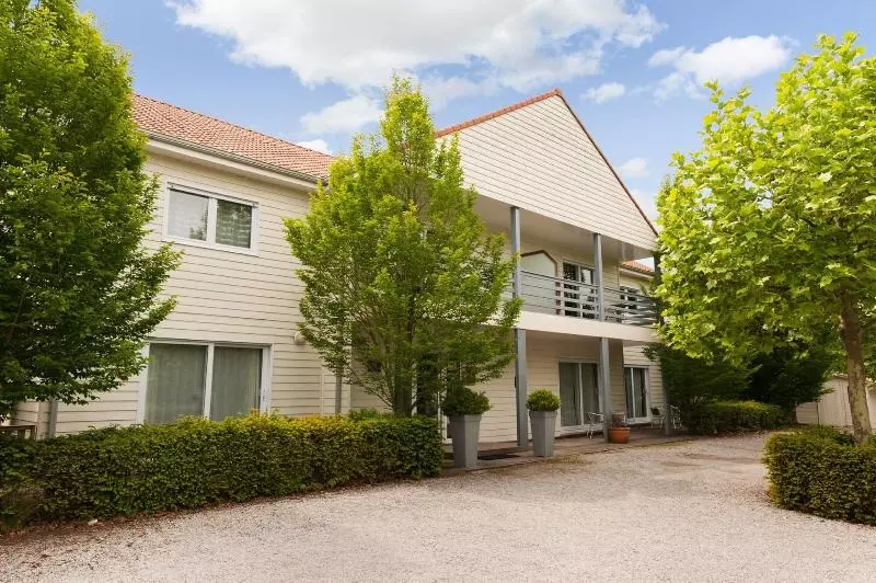 Hotelli Les Jardins D Ulysse, The Originals Relais