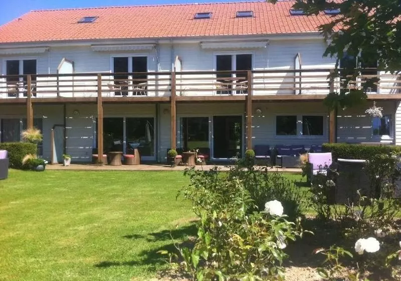 Hotelli Les Jardins D Ulysse, The Originals Relais