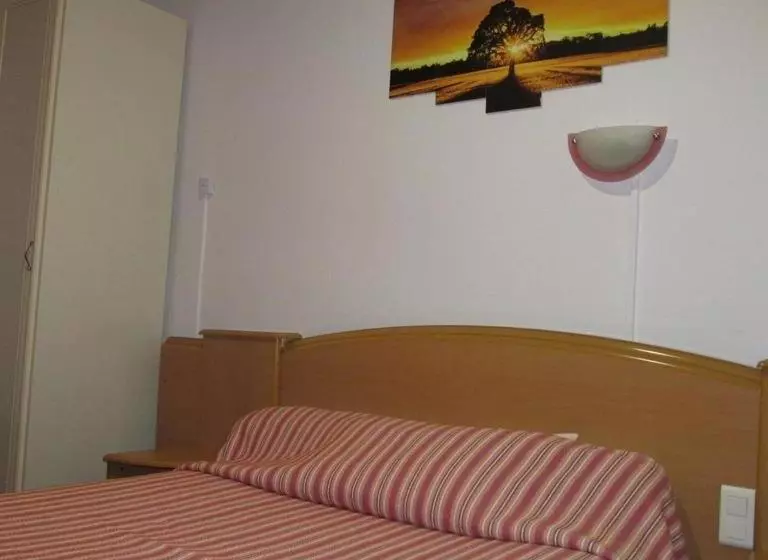 هتل Pictav Hôtel