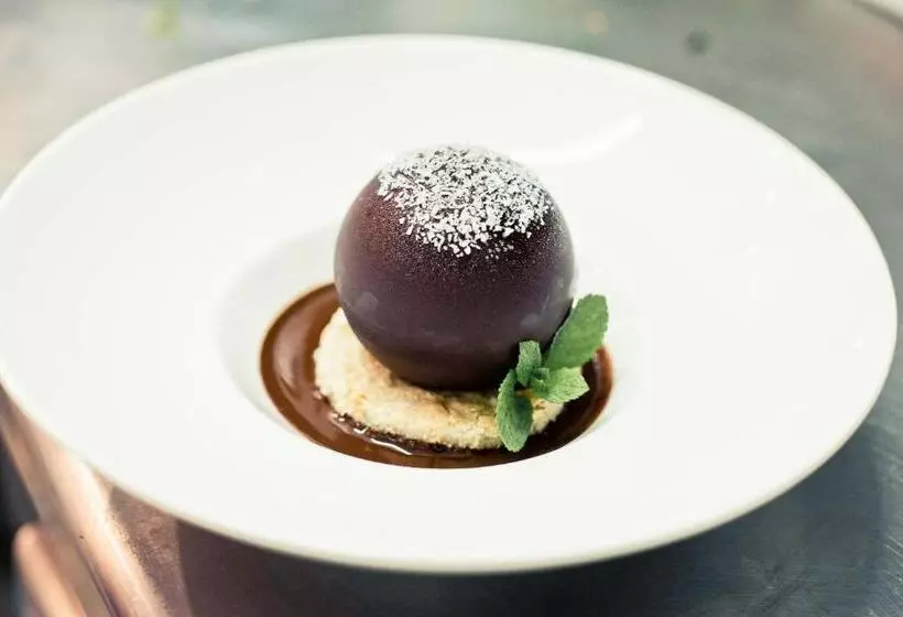 Hotelli Restaurant La Villa Arena