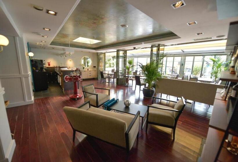 Отель Restaurant La Villa Arena