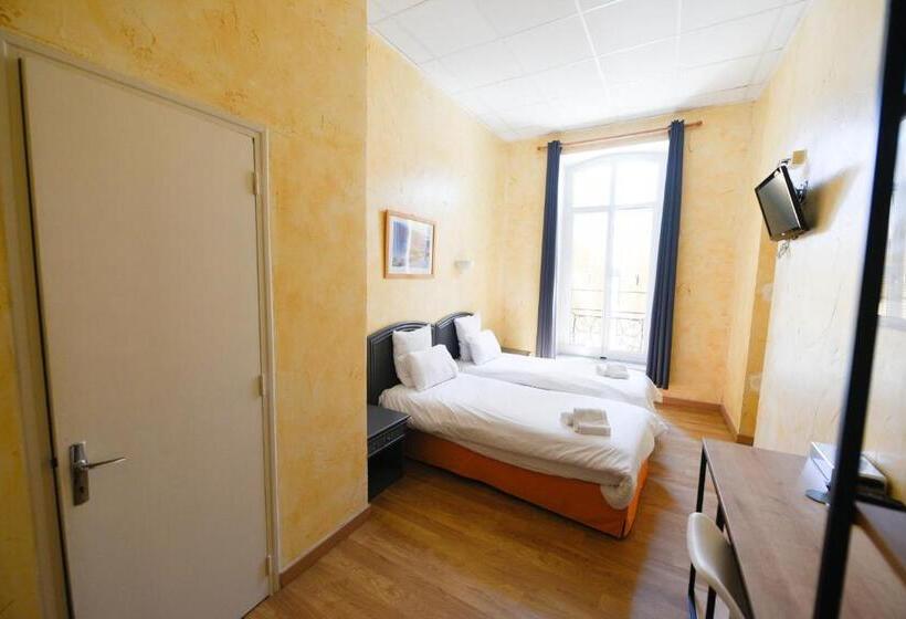 Отель Restaurant La Villa Arena