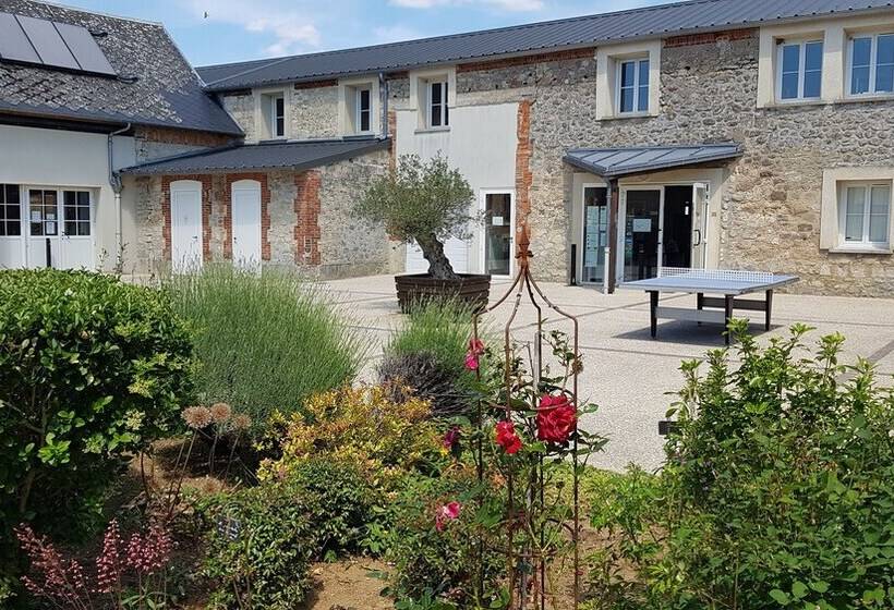 住所  Ferme Du Chateau