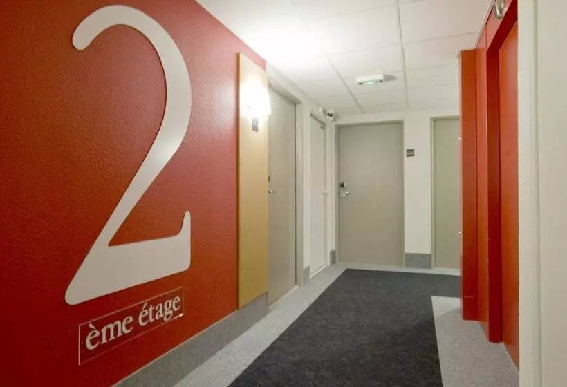 B&b Hotel Lille Roubaix Campus Gare