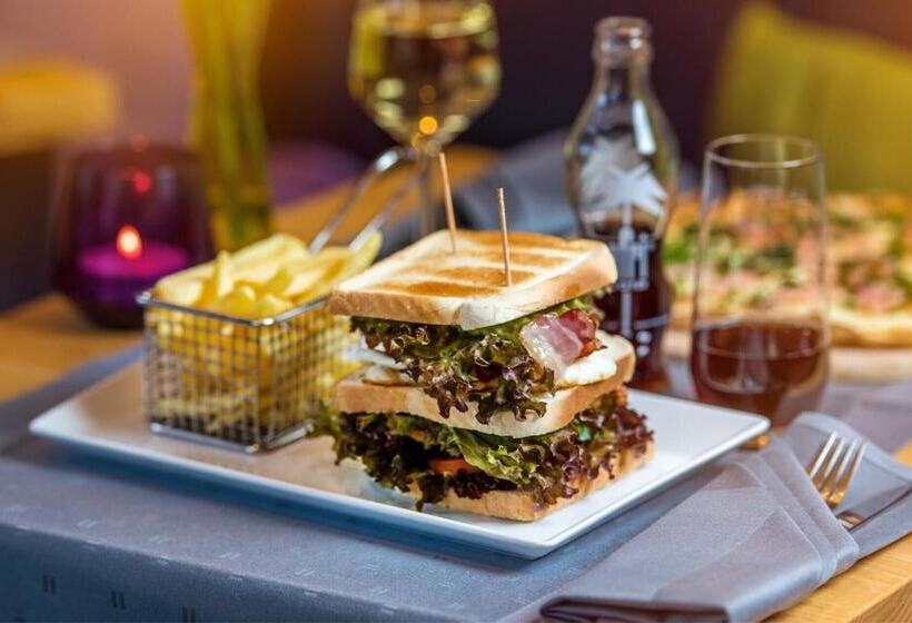 Отель Cochemer Jung