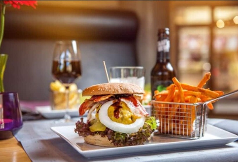 Отель Cochemer Jung