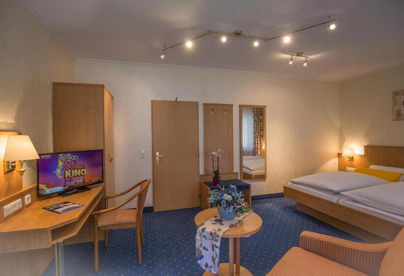 호텔 Gasthof Rodachtal Mit Gästehaus Katharina