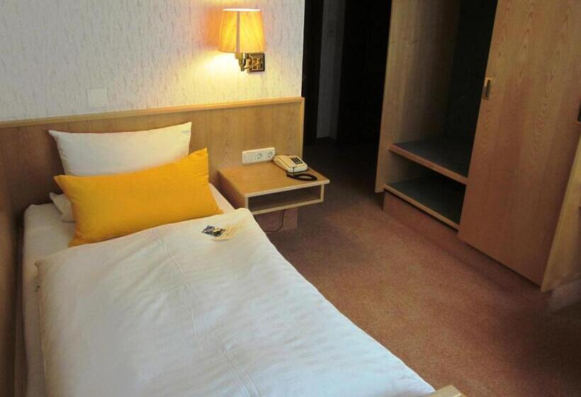 호텔 Gasthof Rodachtal Mit Gästehaus Katharina