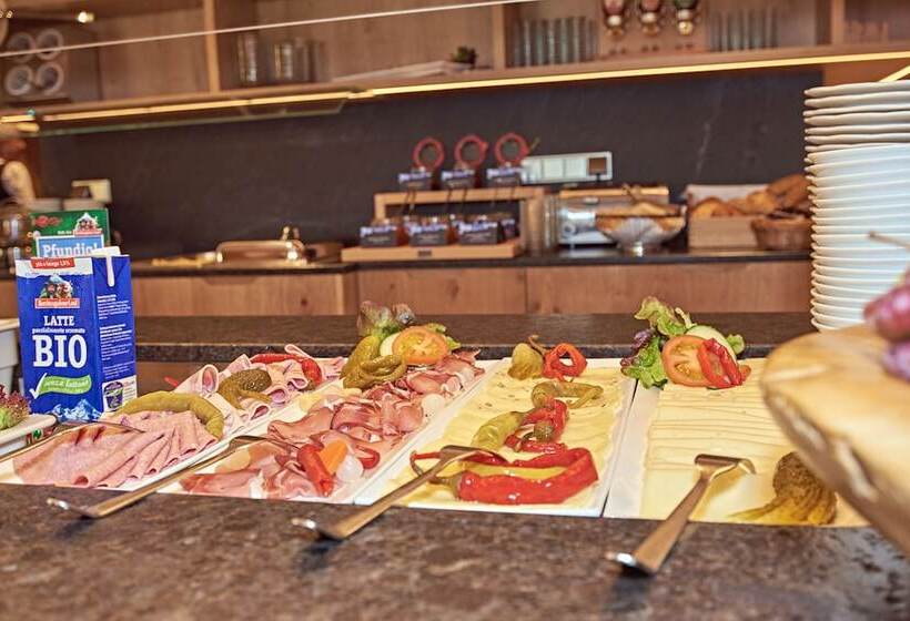 ホテル Gruenberger