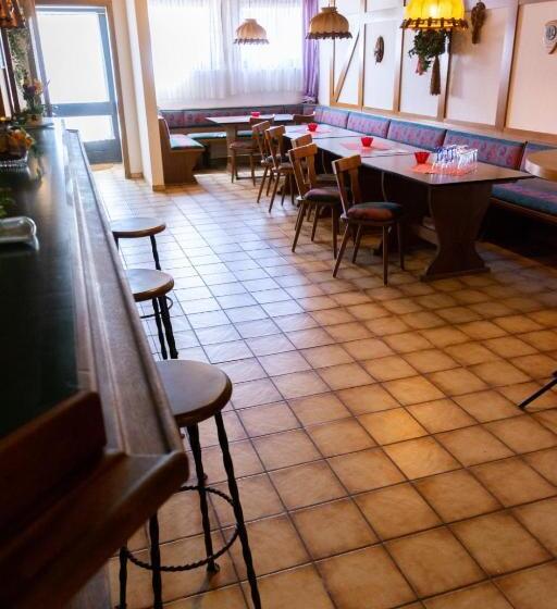 Отель Haus Kanne