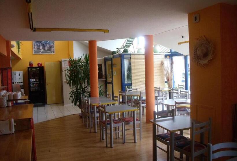 فندق Hôtel Noctuel Blois Sud