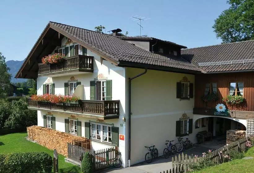 Hotelli Landhaus Benediktenhof
