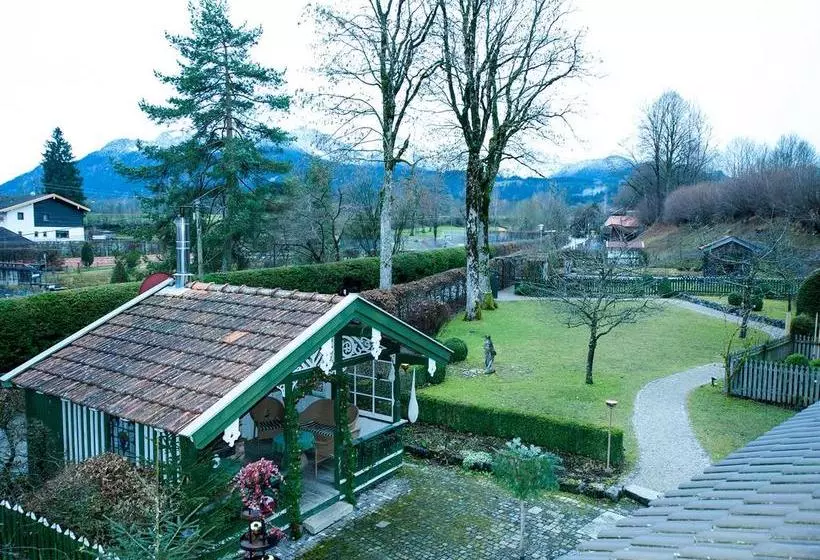 Hotelli Landhaus Benediktenhof