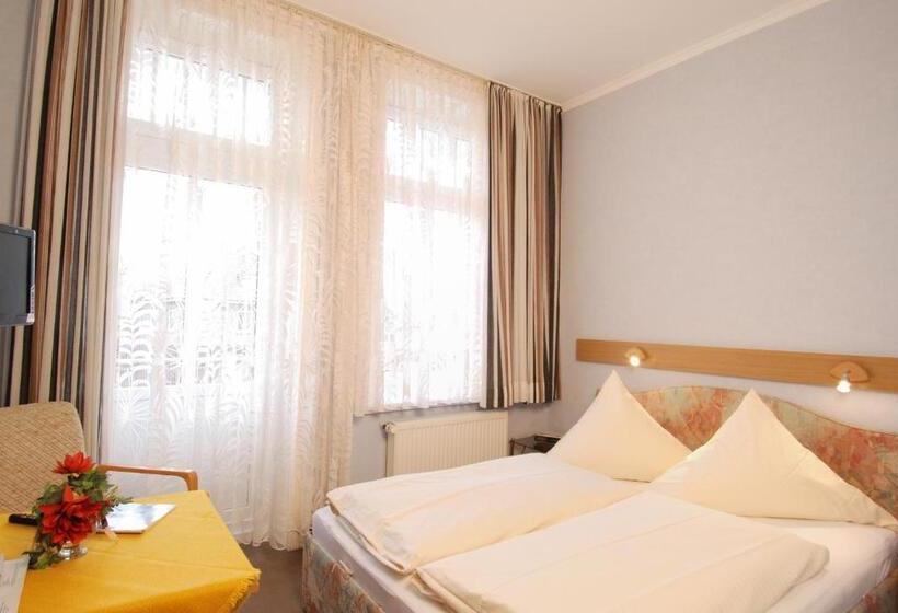 هتل Münchner Löwenbräu