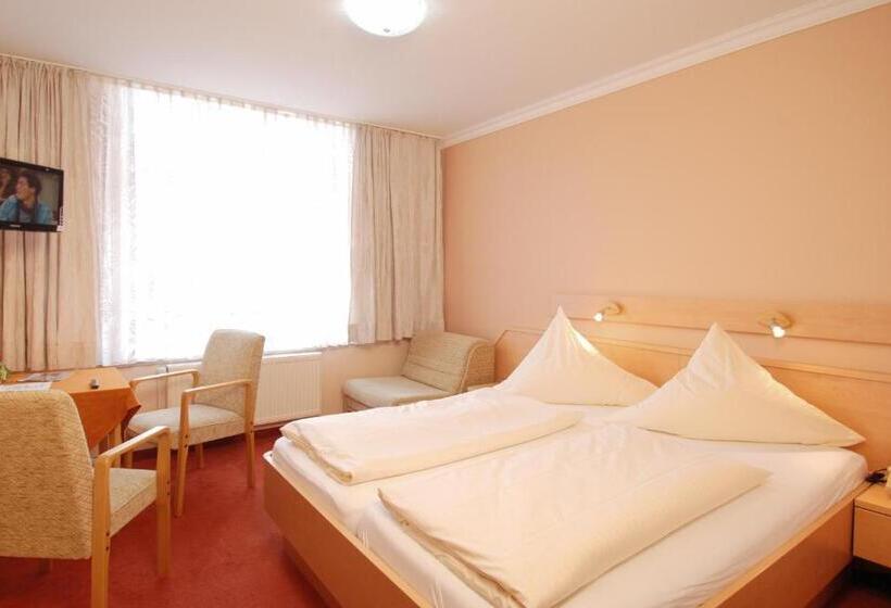 هتل Münchner Löwenbräu