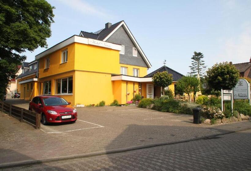 هتل Neuses