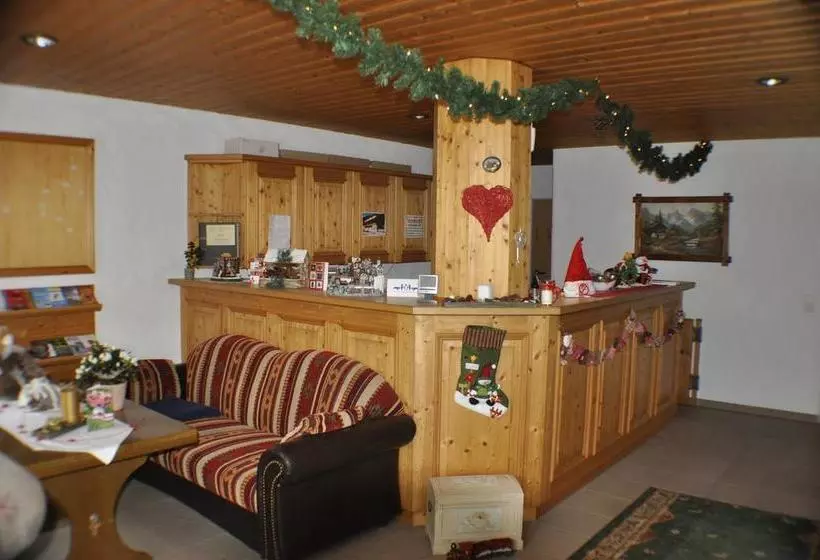 Hotelli Pension Gasthaus Zur Schmiede