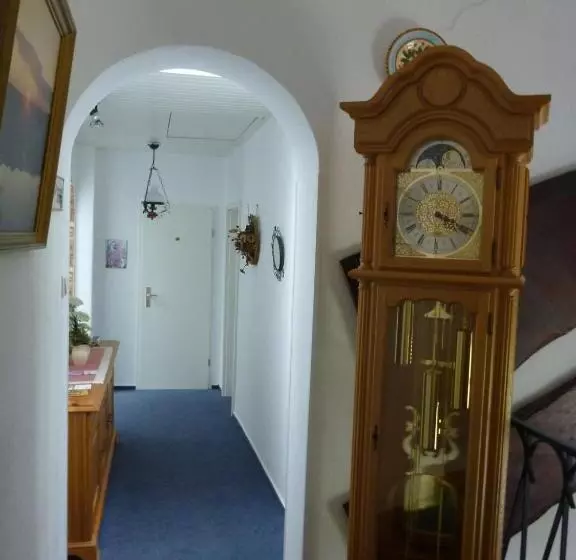 ホテル Pension Stöber