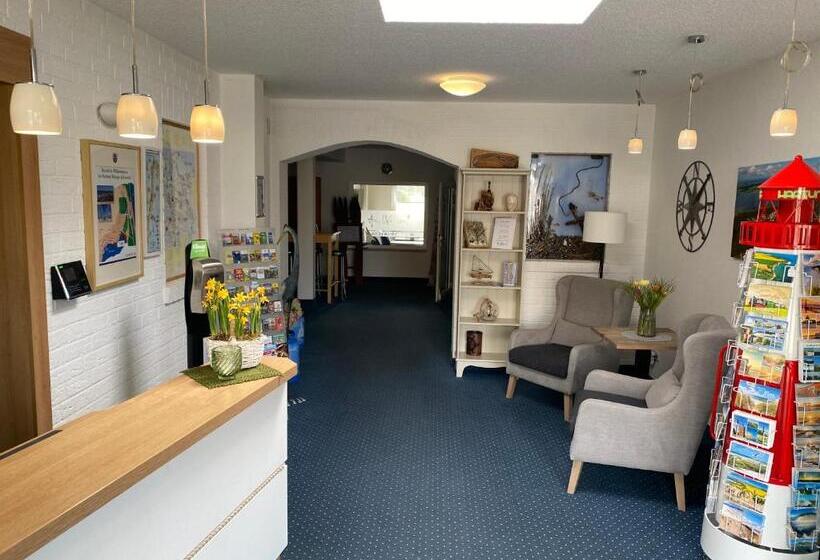 호텔 & Restaurant Am Wasser